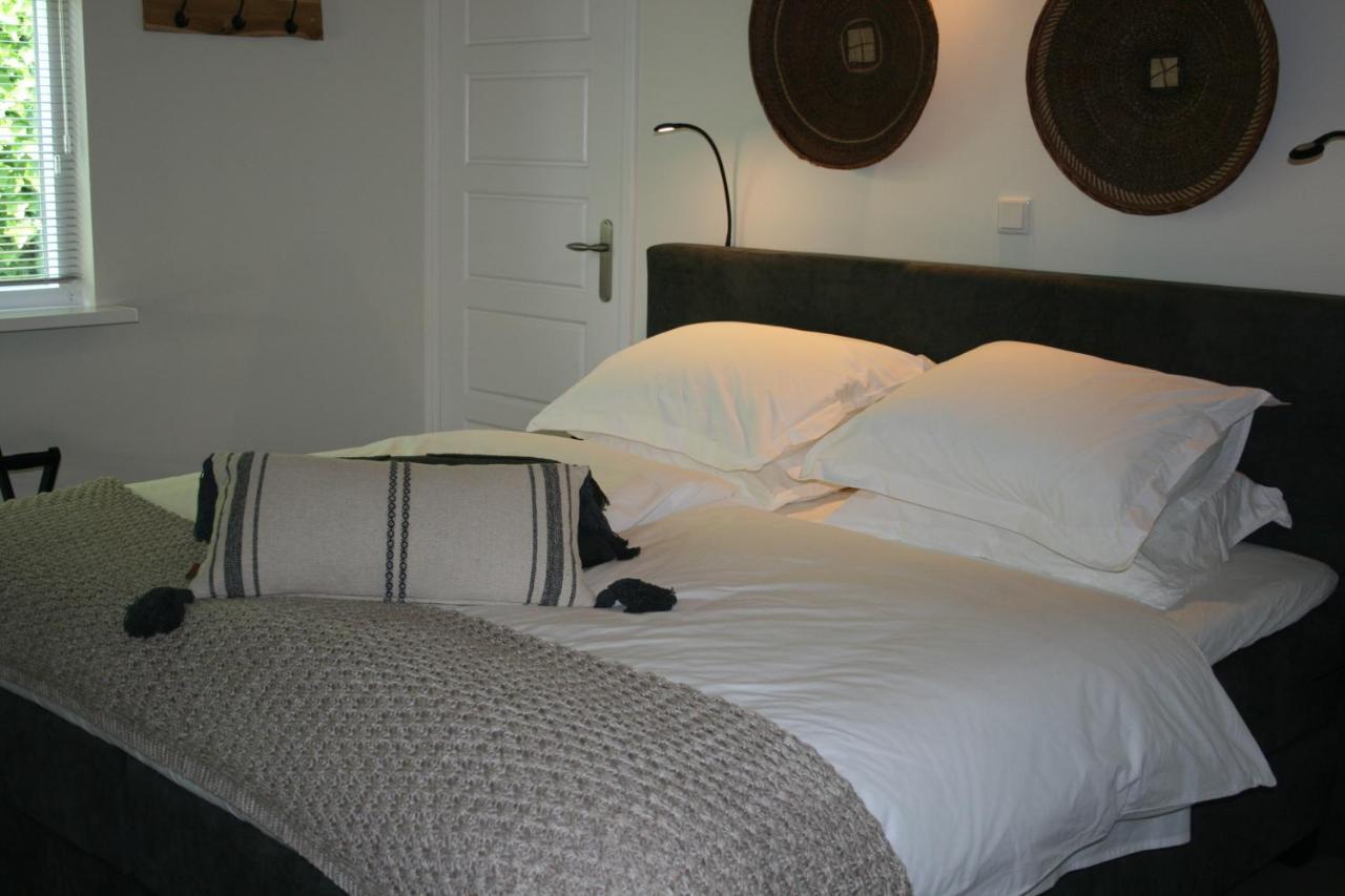 Bed & Breakfast Zeeuws Gelukkig Serooskerke  エクステリア 写真